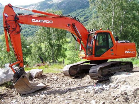 220 excavator|220 excavator specs.